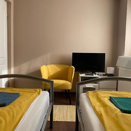 Rozse Apartman-Tetoter Apartment Budaors Ngoại thất bức ảnh