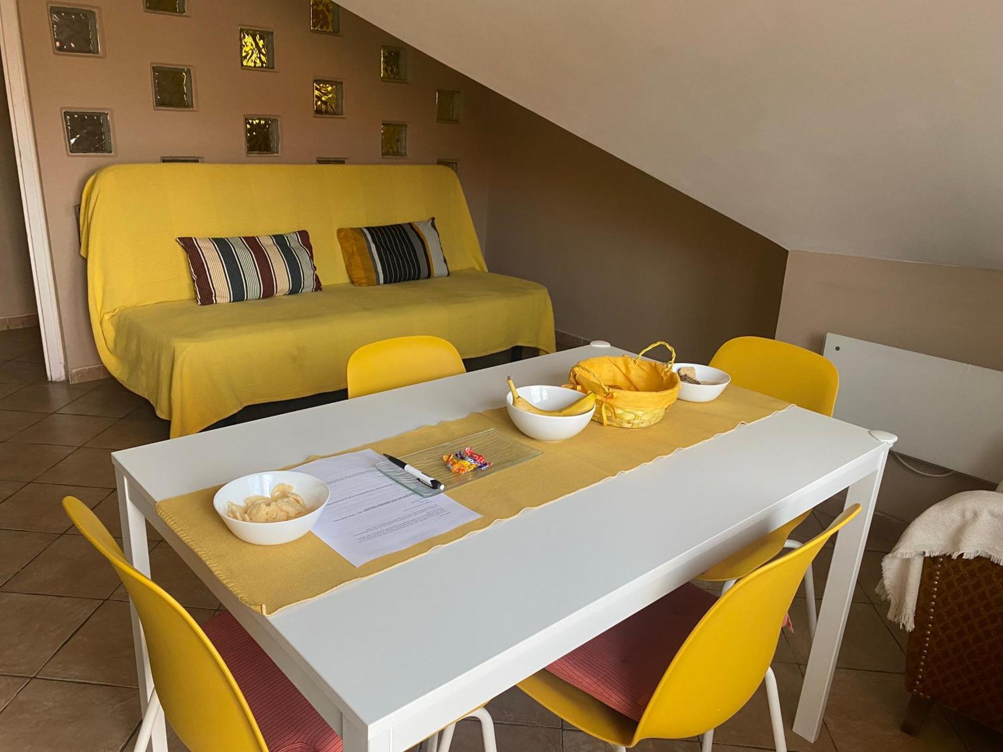 Rozse Apartman-Tetoter Apartment Budaors Ngoại thất bức ảnh