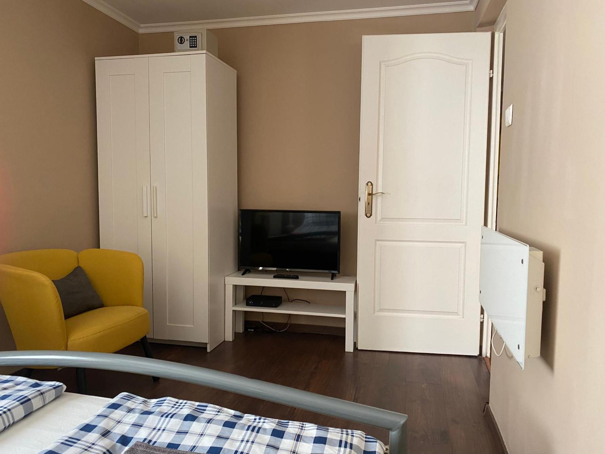 Rozse Apartman-Tetoter Apartment Budaors Ngoại thất bức ảnh